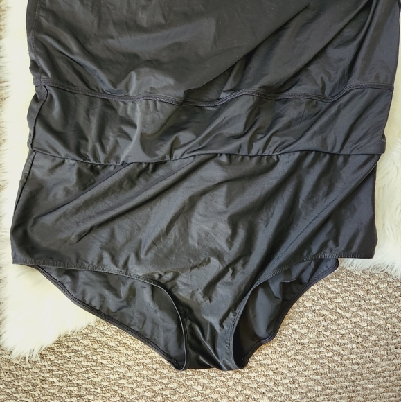 Penningtons Swim Skirt Bikini Bottoms Black Brief Swimsuit Plus Size 6X - Picture 8 of 9